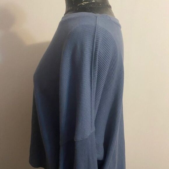 a.n.a. Blue Thermal  Hi-Lo top, size 1X - Picture 2 of 6